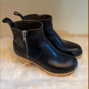 Swedish Hasbeens Women's Zip IT Emy Ankle boots